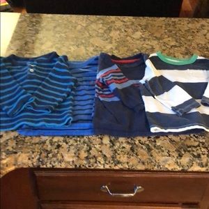 Bundle of 4 long sleeve shirts